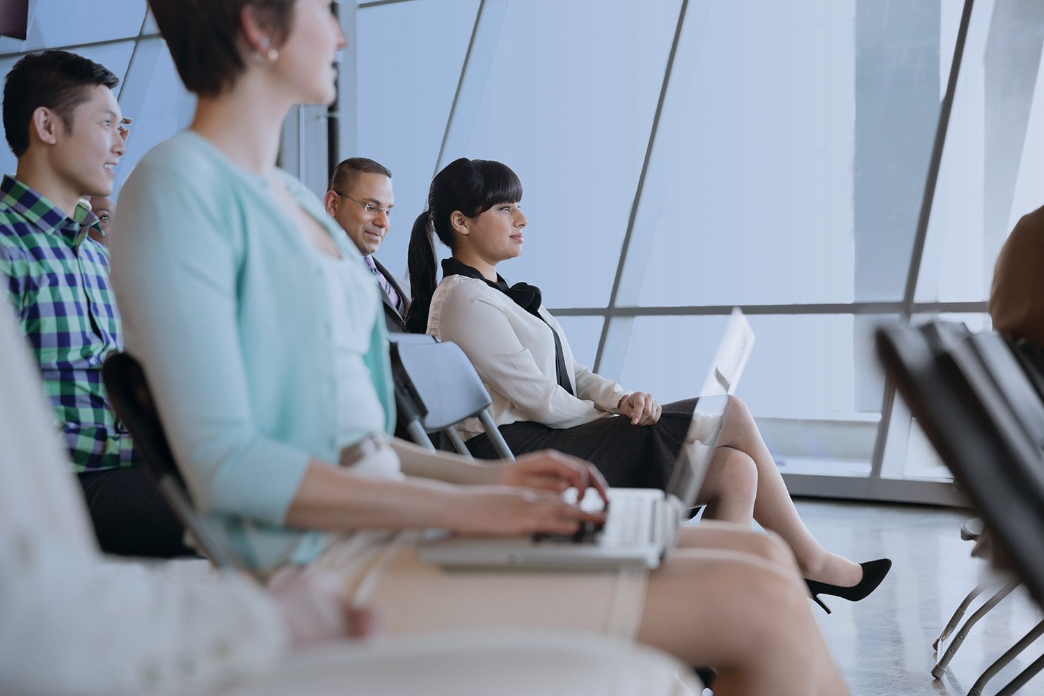ALL_professional_woman_classroom_bluewash_cmyk_300 (1)